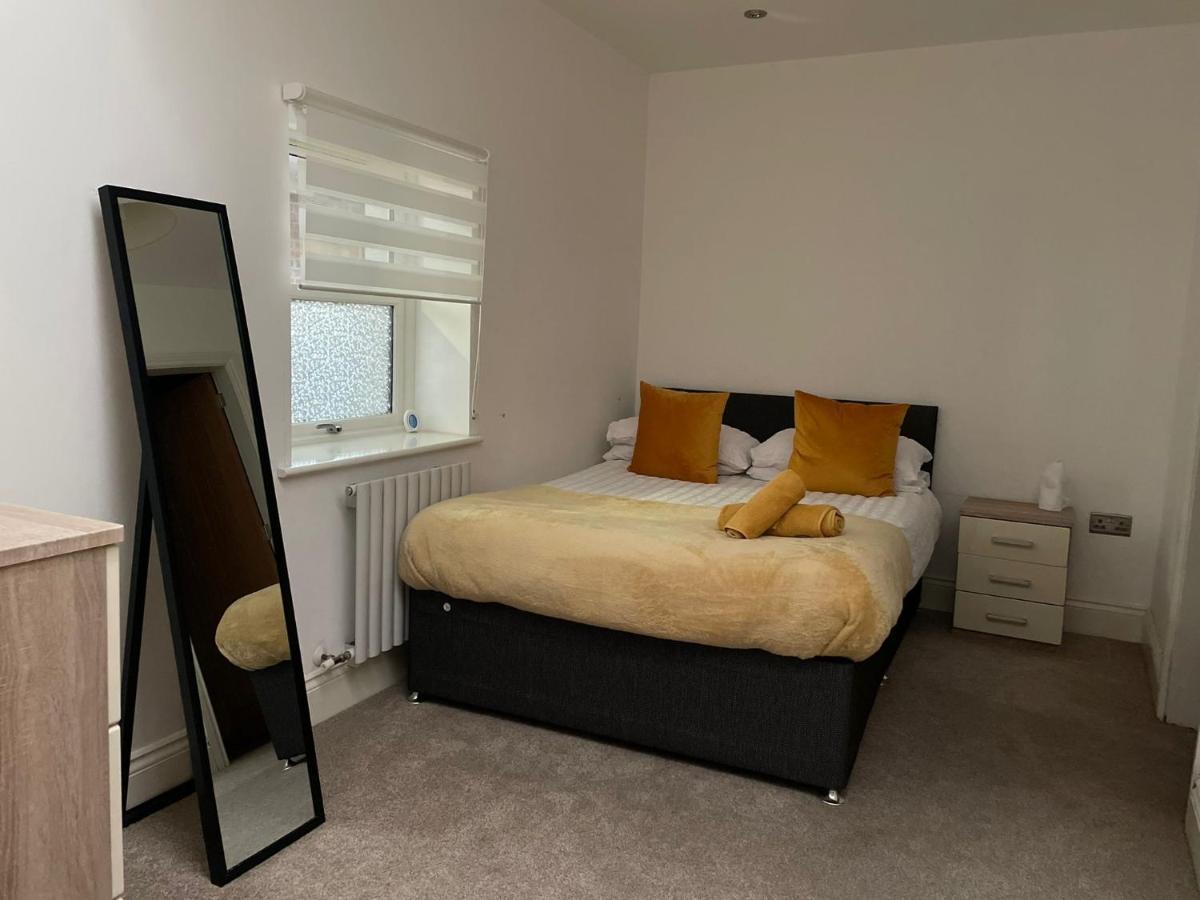 City Centre 1 Bed Sleeps 4 H5 Кингстън ъпон Хъл Екстериор снимка