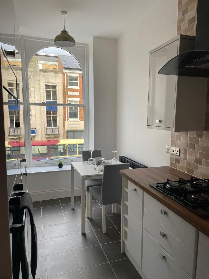 City Centre 1 Bed Sleeps 4 H5 Кингстън ъпон Хъл Екстериор снимка